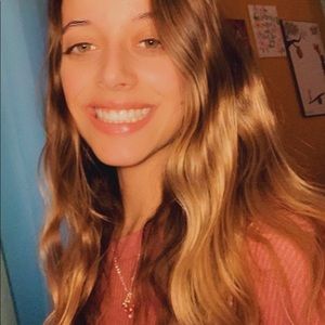 Meet your Posher, Hannah